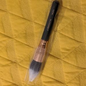 MOTD A Perfect 10 Makeup Brush